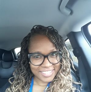 Meet your Posher, Yolanda